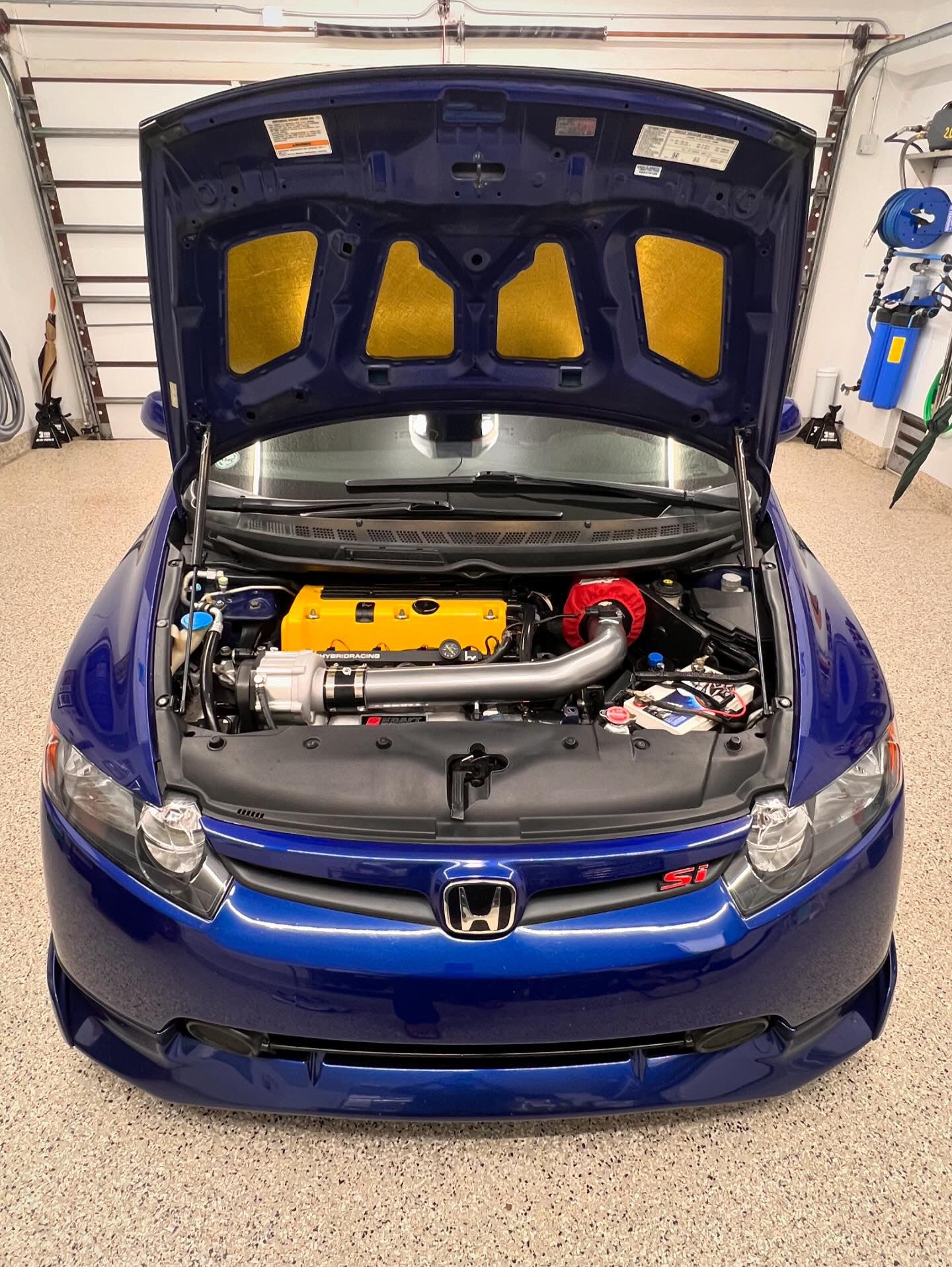 'ThatKidRBM' 8th Gen Civic Carbon Fiber Hood Struts